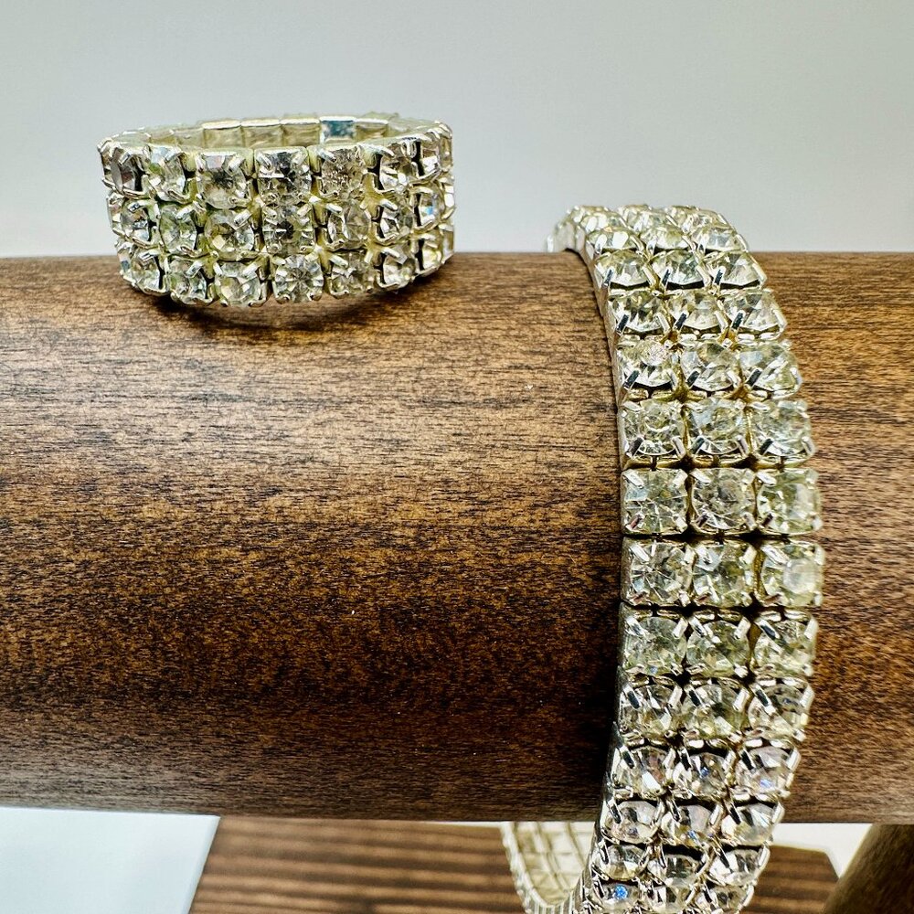 Gold Tone Faux Rhinestone Stretch Bracelet & Ring Set